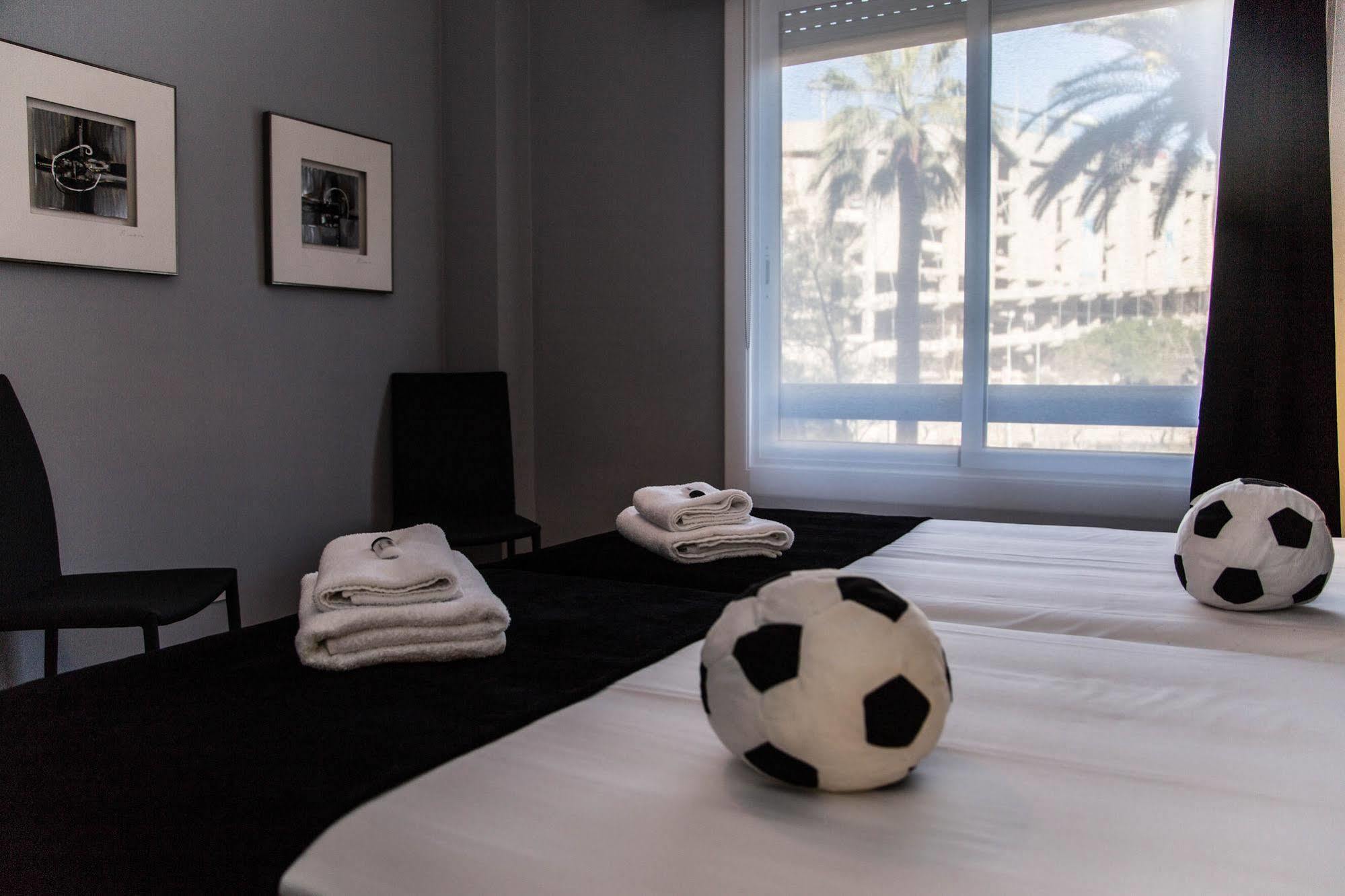 Alcam Futbol Apartamento Barcelona Exterior foto